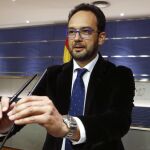 Antonio Hernando, durante la rueda de prensa posterior a la reunión de la Junta de Portavoces, hoy en el Congreso.