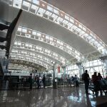 Control de seguridad en el aeropuerto internacional de San José.
