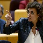 La ministra de Sanidad, Dolors Montserrat, en la sesión de control al Gobierno en el Senado. EFE/Javier Lizón