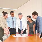 Es sustancial crear entornos de trabajo donde el profesional pueda desarrollarse y que perciba que la empresa vela por él