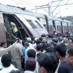 Al menos quince personas han muerto y otras 30 han resultado heridas como consecuencia de una estampida en una estación de tren en Bombay
