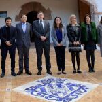 El pleno del Consell decidió en la sesión plenaria del pasado viernes, celebrada en Castellón, que las mujeres del Gobierno valenciano harían acciones simbólicas y no asistirían a reuniones