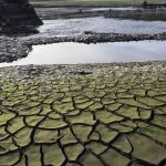 Los cambios en el clima son algunas de las muestras del impacto del hombre en la Tierra. En la imagen, el embalse de Belesar, a los pies del río Miño, cerca de Portomarín, fotografiado la pasada semana