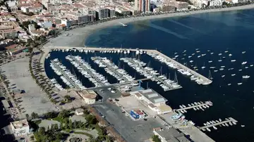 El puerto de Lo Pagán, en San Pedro del Pinatar, con motivo de la ampliación de la concesión de la infraestructura, pondrá en marcha medidas de gestión eficiente y sostenibilidad ambiental con el objetivo de contribuir a la recuperación del Mar Menor El puerto de Lo Pagán, en San Pedro del Pinatar, con motivo de la ampliación de la concesión de la infraestructura, pondrá en marcha medidas de gestión eficiente y sostenibilidad ambiental con el objetivo de contribuir a la recuperación del Mar Menor