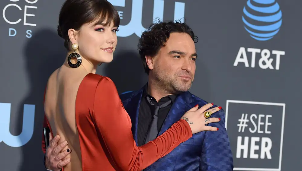 Johnny Galecki y Alaina Meyer / Foto: Gtres