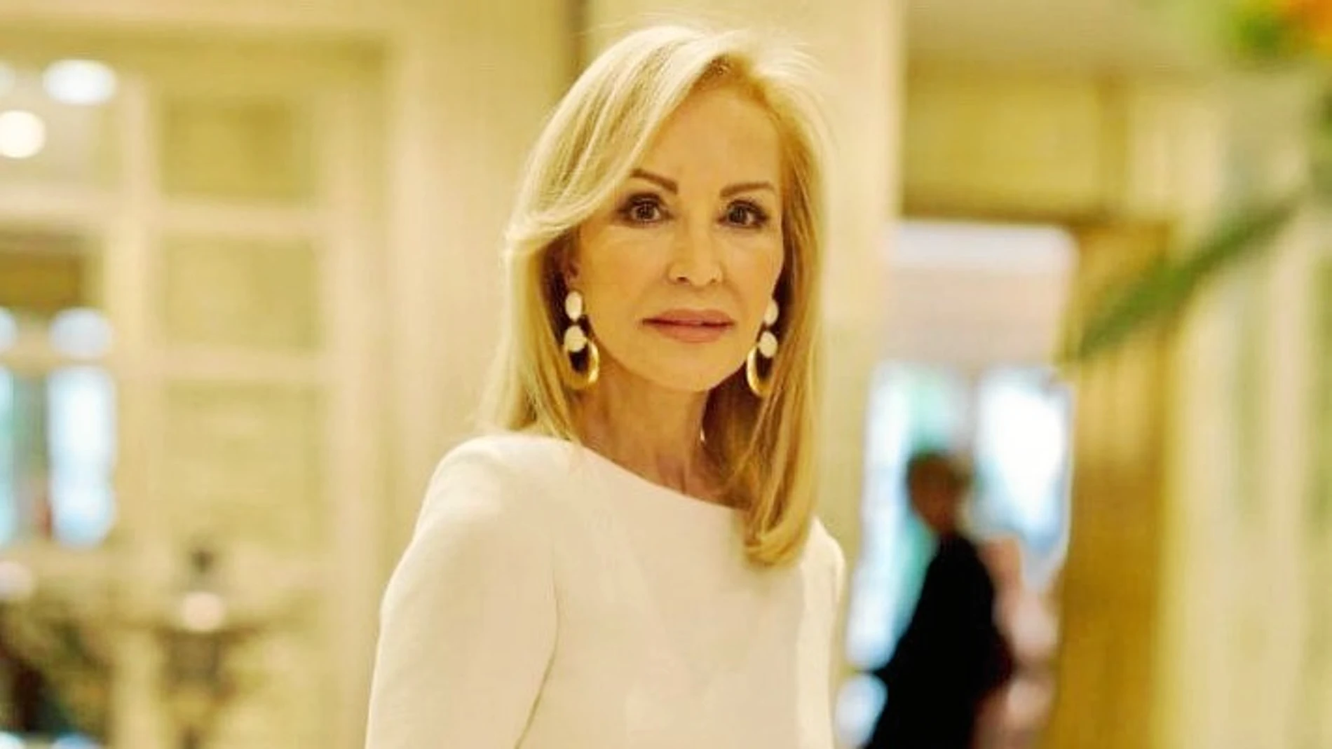 Carmen Lomana como Embajadora de Lancome en un encuentro de mujeres influyentes.