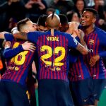 Los jugadores del FC Barcelona celebran el primer gol del equipo blaugrana durante el encuentro correspondiente a la jornada 35 de primera división que disputan frente al Levante