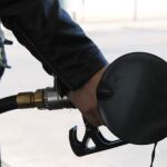 La gasolina y el gasóleo vuelven a subir en plena Semana Santa