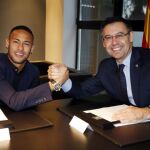 La Fiscalía sólo imputa a Neymar un delito de corrupción entre particulares, pero no el de estafa impropia