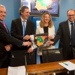 La consejera de Familia e Igualdad de Oportunidades, Alicia García, presenta junto a miembros de su equipo el XIX Dictamen del Observatorio Estatal de la Dependencia