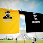 Camisetas del presidente electo de Brasil, Jair Bolsonaro, colgadas en un puesto de Brasilia / Efe