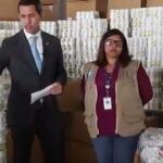 Guaidó, junto al cargamento de ayuda humanitaria
