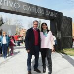 La alcaldesa y el deportista han cortado la cinta inaugural de este espacio que se emplaza en el Camino de las Huertas, próximo al centro de la ciudad
