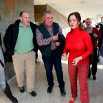 La presidenta de las Cortes, Silvia Clemente y varios procuradores, mantiene una reunión de trabajo con los representantes de las organizaciones agrarias y de la Federación de Caza de Castilla y León