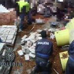 Imagen de archivo de una intervención de la Policía y la Agencia Tributaria