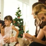 Familia celebrando la nochebuena