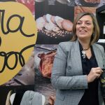 Milagros Marcos visita el stand de Tierra de Sabor promovido por la Junta en la Feria Madrid Fusión