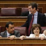 Santamaría y Casado, ayer en el Congreso antes de reunirse para tratar asuntos de sus respectivas candidaturas