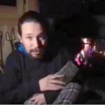 Iglesias grabó un vídeo en homenaje a «Twin Peaks», el martes, para pedir a los simpatizantes sus inscripciones