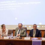 José Luis de las Heras, Ana Puy, Pilar Garcés, Mariano Esteban, Francisco Javier Lorenzo, Montserrat Grañeras y Josefina Cuesta, en la primera jornada de «Mujeres y enseñanza superior. Un siglo de historia de las mujeres en las universidades»