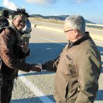 El franciscano Santiago Agrelo no se muerde la lengua contra los derroches en la política migratoria, las concertinas o la creación de campos de migrantes / J. L. Tapia