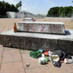 Restos de un botellón en Sevilla