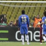 Bebras Natcho tra marcar el terder gol contra el Chelsea