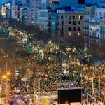 Miles de personas abarrotan el Paseo de Gracia de Barcelona