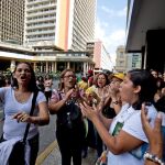 Opositores durante una protesta pidiendo el referéndum para revocar el mandato de maduro