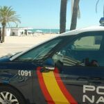 Imagen de archivo de la Policía en la playa de Gandía