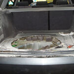 Imagen de un vehículo interceptado en Algeciras en 2010 que transportaba droga en un doble fondo