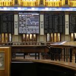 Paneles informativos de la Bolsa de Madrid