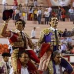 Joselito Adame y Arturo Macías salen a hombros del coso hidrocálido