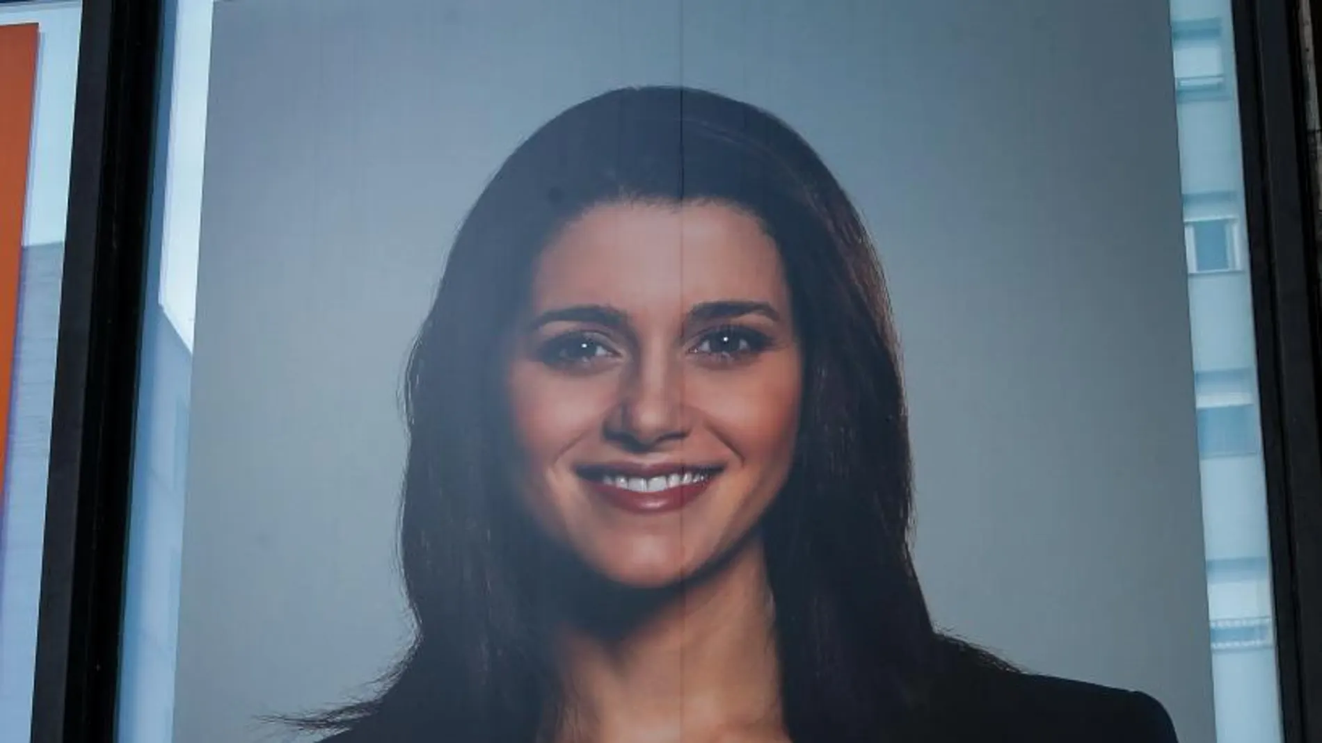 Imagen del escrache a la sede de Cs en Barcelona, ayer