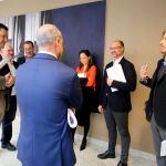 De la Hoz, Martín, María de Diego, Luis Fuentes, David Castaño y Pablo Fernández, antes de las junta de portavoces