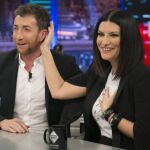 Laura Pausini coqueteó con Pablo Motos en «El Hormiguero»