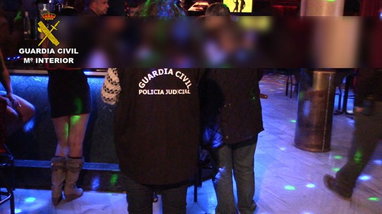 Liberadas dos menores captadas en un instituto de Madrid y obligadas a ...