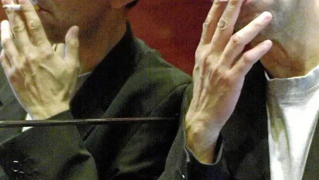 Este año se han cumplido quince de la desaparición de Roberto Bolaño, de quien se acaba de recuperar sus cuentos y su poesía completa
