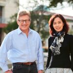 John Etchemendy, profesor de filosofía y ex rector de la Universidad de Stanford, y Fei-Fei Li, profesora de ciencias de la computación y ex directora del Laboratorio de IA de Stanford, impulsores del instituto