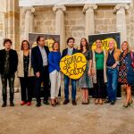 La consejera Milagros Marcos, junto a Alfonso Polanco y Ángeles Armisén, entre otros, junto a los presentadores de Masterchef