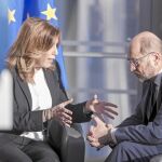 Susana Díaz, junto al presidente del Parlamento Europeo, Martin Schulz, ayer, en Bruselas
