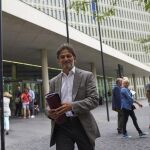 El hijo del ex presidente de la Generalitat a su salida de la Ciudad de la Justicia de Barcelona el año pasado Foto: Efe