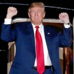 Donald Trump, a su llegada a uno de los tantos estados donde ha hecho campaña