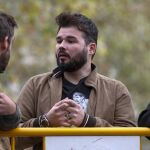 Gabriel Rufián en la toma de declaración a los ex miembros del Govern de la Generalitat/J. FDEZ. LARGO