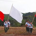 Milicianos de las FARC en la clausura de la conferencia guerrillera