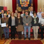 Ángeles Armisén con los ganadores de los premios “Proyectos I+D+i”