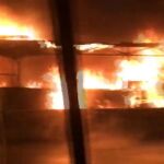 Aparatoso incendio de un autobús en Madrid