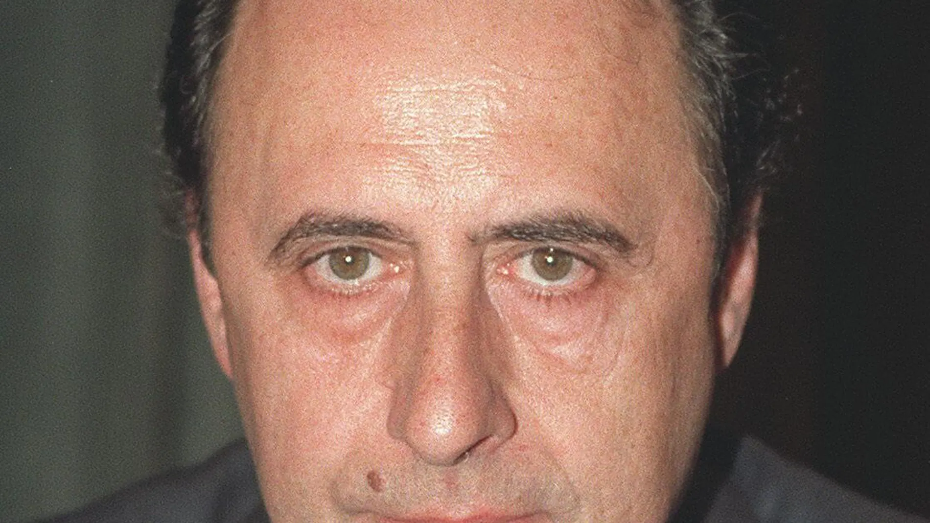 Fotografía de archivo, tomada el 2 de febrero de 1997, del periodista Santiago López Castillo. EFE/Archivo/Juan M. Espinosa