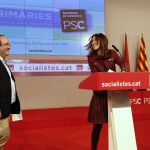 Miquel Iceta, junto a Nuria Parlón.