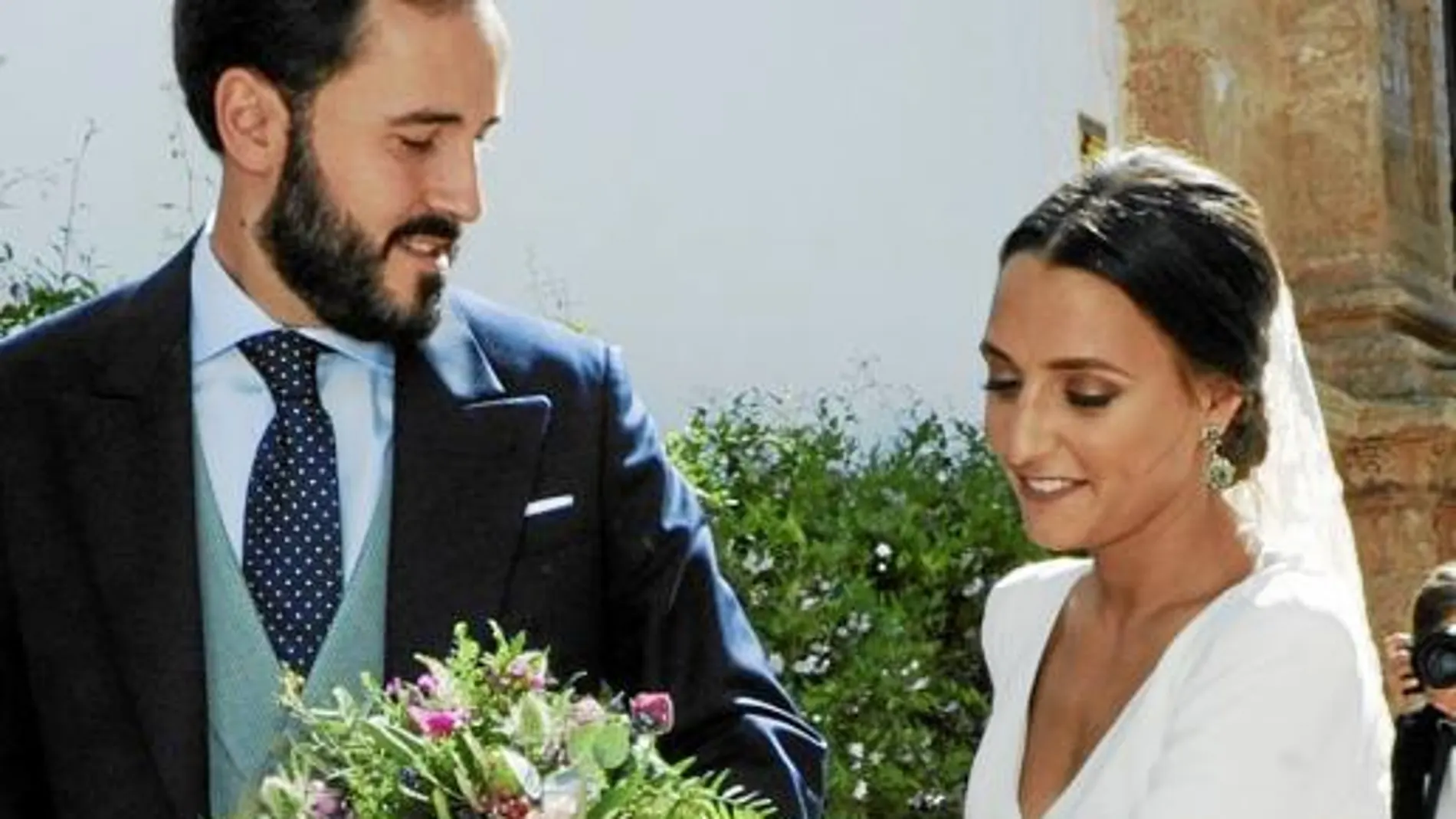 Ángel Acebes, hijo del ex ministro durante los gobiernos de Aznar, y Macarena Maza, ya casados